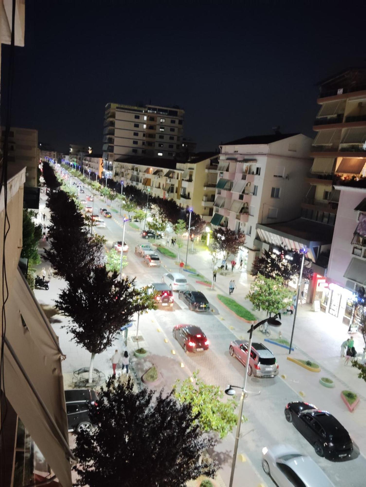 Apartamento In Centro Storico Fier